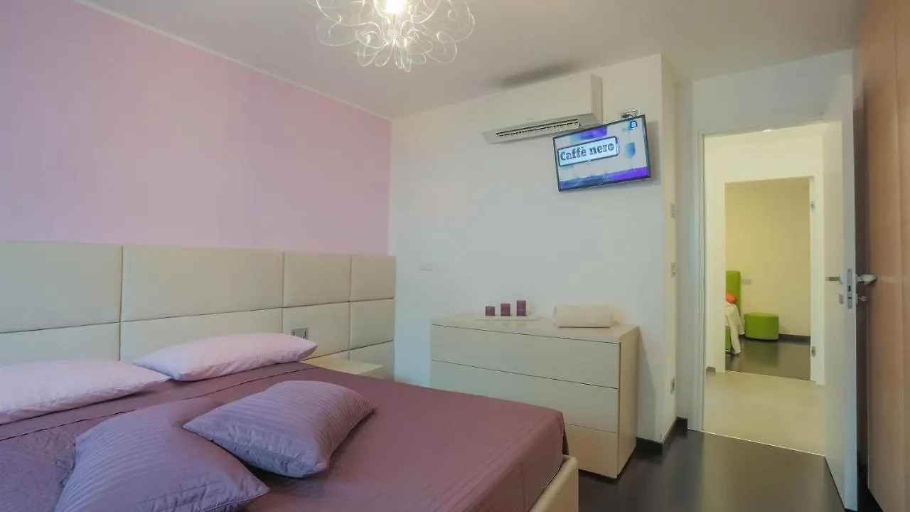 Villa Lisa 8, Emma Villas Rimini Italy